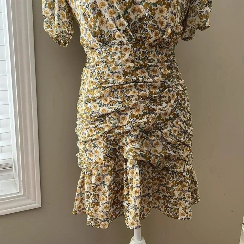 [XS]ASTR The Label Floral Ruched SS Summer Mini Dress - Picture 3 of 15